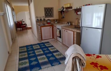 NGAPAROU : Villa 3 chambres à vendre bord de mer au cachet unique