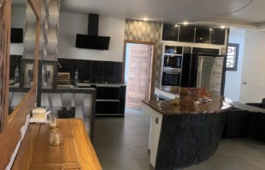 SINTHIANE : Villa contemporaine 4 chambres à louer dont un studio