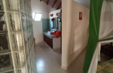 WARANG : Villa à vendre de 3 chambres avec piscine