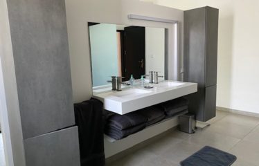 SALY : Villa haut standing à vendre 3 chambres et son bungalow invités