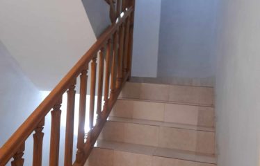 NGAPAROU : Charmante villa R+2 proche de la mer à vendre