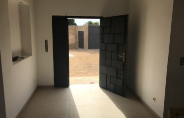 GANDIGAL : Villa récente à vendre 300 m2 habitables