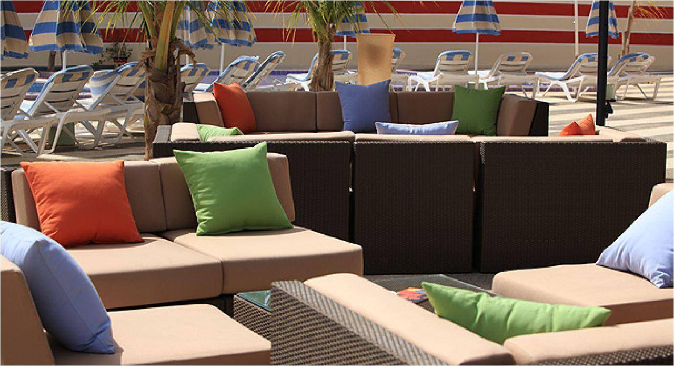 Hôtel Les Amaryllis Saly - Saly, Sénégal Terrasse et piscine de l'Hôtel Les Amaryllis Saly, Sénégal