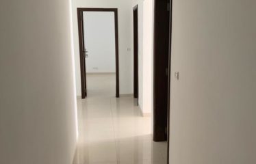 DAKAR MERMOZ : Appartement F4 à louer 2ème étage