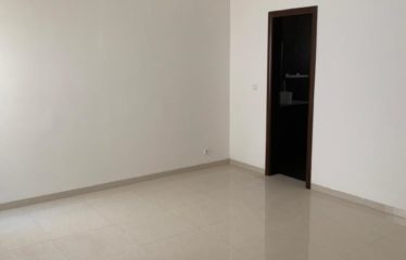 DAKAR MERMOZ : Appartement F4 à louer 2ème étage