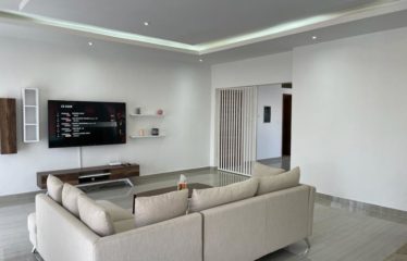 DAKAR MERMOZ : Appartement F4 meublé à louer