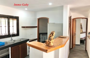 NGUERIGNE : Superbe villa à vendre de grand standing