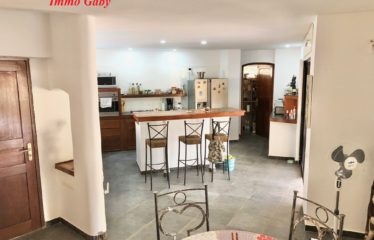 NGUERIGNE : Superbe villa à vendre de grand standing