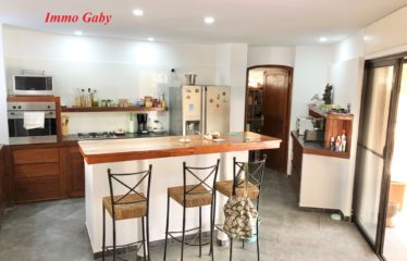 NGUERIGNE : Superbe villa à vendre de grand standing