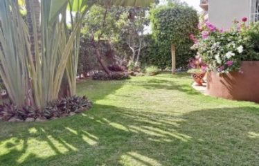 SALY : Villa restaurée à vendre en résidence bord de plage