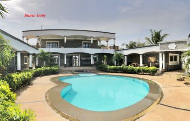 SOMONE : Villa de grand standing à vendre