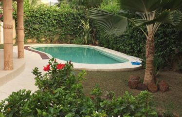 SALY : Villa à vendre 5 chambres dans quartier résidentiel avec piscine