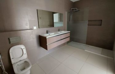 DAKAR PLATEAU : Appartement de 3 chambres à louer