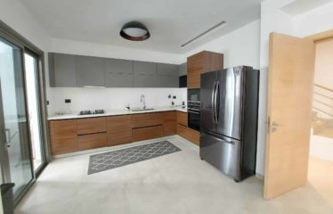 DAKAR MAMELLES CORNICHE : Appartement meublé haut standing à louer 3 chambres