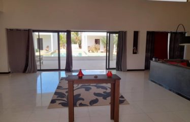 NGUERIGNE : EXEPTIONNEL Villa contemporaine à vendre 5 chambres