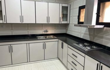 DAKAR VIRAGE : Villa R+1 à louer à la Cité Cossepy