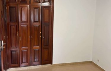 DAKAR VIRAGE : Villa R+1 à louer à la Cité Cossepy