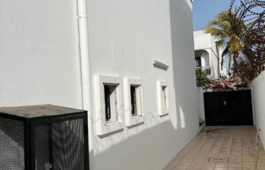 DAKAR VIRAGE : Villa R+1 à louer à la Cité Cossepy