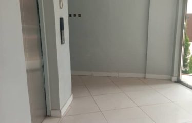 DAKAR NGOR : Immeuble R+5 à louer