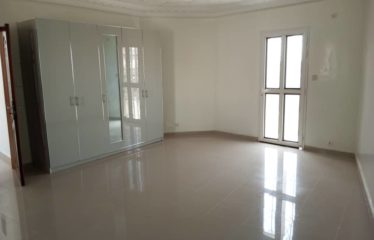 DAKAR CITÉ BIAGUI : Appartement 4 pièces à louer