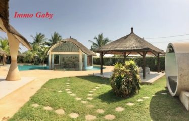 NGAPAROU : Villa à vendre de 400 m² habitables