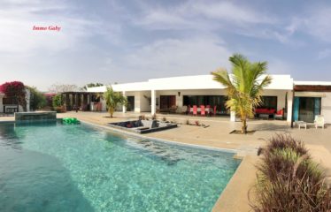 NGUERIGNE : Villa contemporaine meublée à vendre