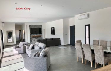 NGAPAROU : Villa neuve à vendre dans un secteur sécurisé