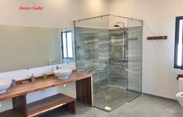 NGAPAROU : Villa neuve à vendre dans un secteur sécurisé