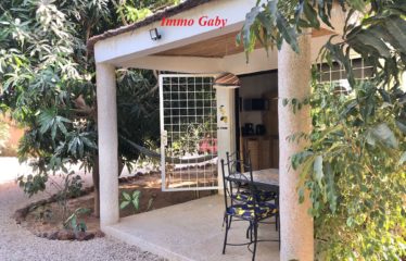 NGAPAROU : Villa avec 2 studios à vendre