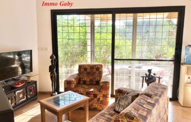 NGAPAROU : Villa avec 2 studios à vendre