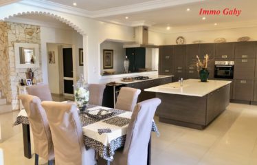 SOMONE : Villa de grand standing à vendre