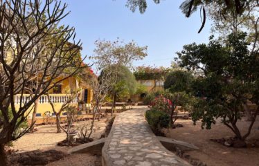 TOUBAB DIALAW : Villa à vendre