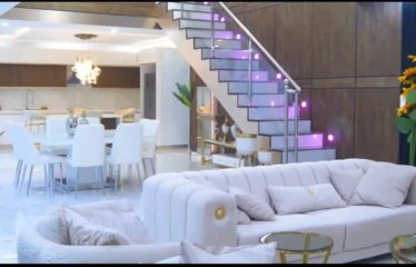 NGAPAROU : Villa moderne à vendre en résidence