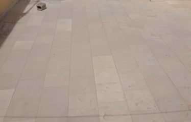 DAKAR MERMOZ : Villa R+2 à louer