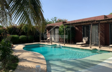 NGAPAROU : Villa à vendre afro-contemporaine 4 chambres