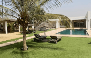 NGAPAROU : Propriété haut de gamme à vendre sur 2143m2 de terrain 6 chambres