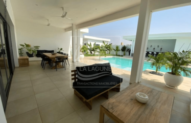 NGAPAROU : Villa neuve contemporaine à vendre 4 chambres