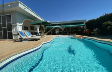 NGAPAROU : Villa à vendre dans quartier résidentiel 4 chambres + atelier