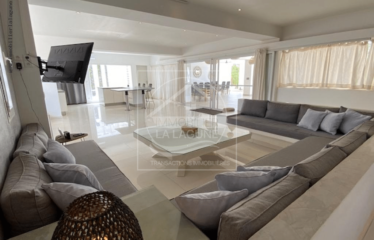 NGAPAROU : Propriété haut de gamme à vendre sur 2143m2 de terrain 6 chambres