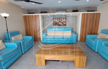 SOMONE : Villa-Appartement à vendre à 30 mètres de La Lagune