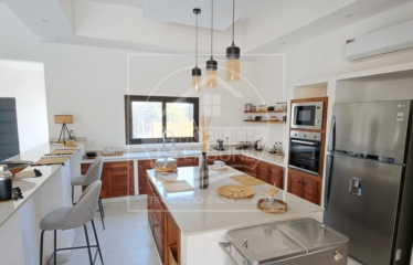 NGUERIGNE : Villa neuve à vendre haut de gamme 3 chambres sur 2400m2