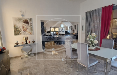 NGUERIGNE : Villa contemporaine à vendre avec quasi autonomie solaire 3 chambres