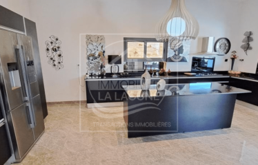 NGUERIGNE : Villa contemporaine à vendre avec quasi autonomie solaire 3 chambres