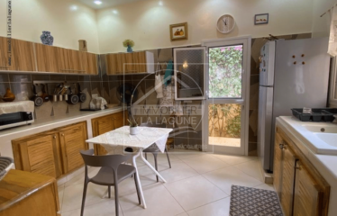 NGAPAROU : Villa à vendre dans quartier résidentiel 4 chambres + atelier