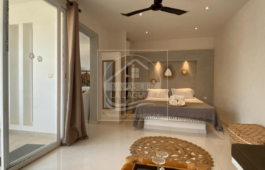 NGAPAROU : Propriété haut de gamme à vendre sur 2143m2 de terrain 6 chambres