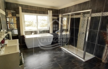 SOMONE : Superbe villa à vendre vue sur La Lagune 6 chambres