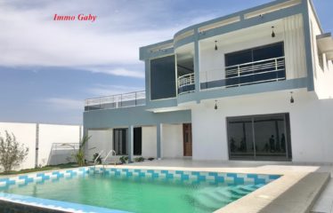 SOMONE : Villa à louer en secteur résidentiel