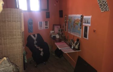 POPENGUINE : Grande villa à vendre de 3 pièces sur 1200 m2 de terrain