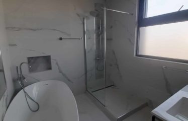 DAKAR POINT E : Grand appartement 2 chambres à louer