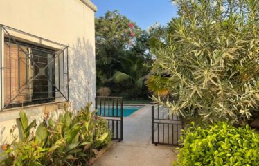 NGUERIGNE : Villa 4 chambres à vendre en R+1 avec piscine